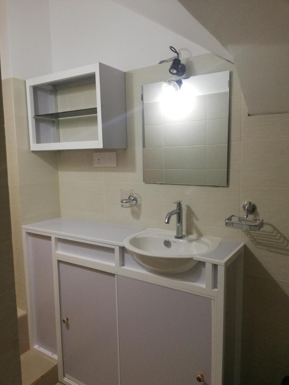 Air Port 5 Minutes Super Clean Upul Bed & Breakfast Negombo Exterior foto