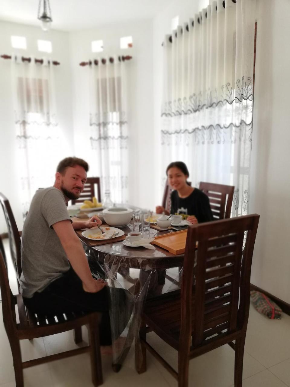 Air Port 5 Minutes Super Clean Upul Bed & Breakfast Negombo Exterior foto